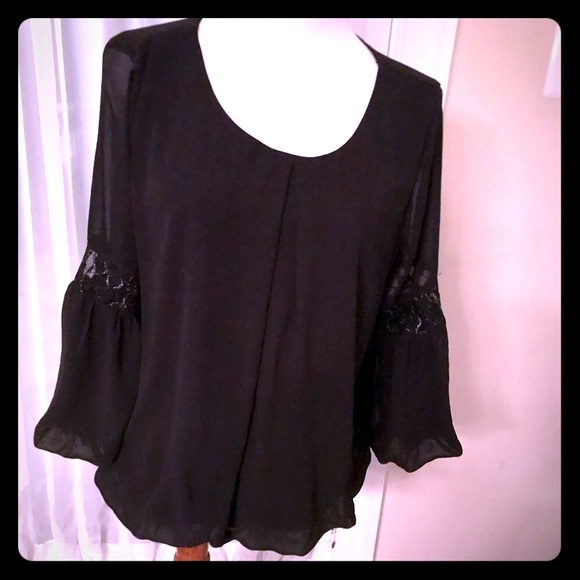 Stunning top! - Picture 1 of 5